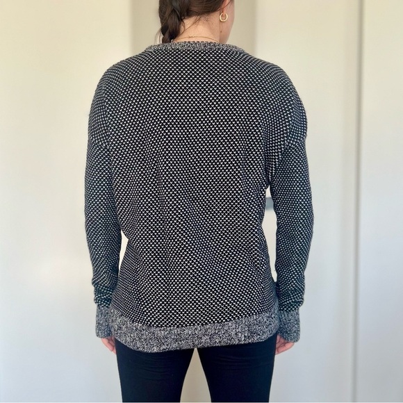 Lululemon Merino Wool Yoga Sweater – Athleisure, Gorpcore, Cozy - Size 10 - Picture 2 of 8